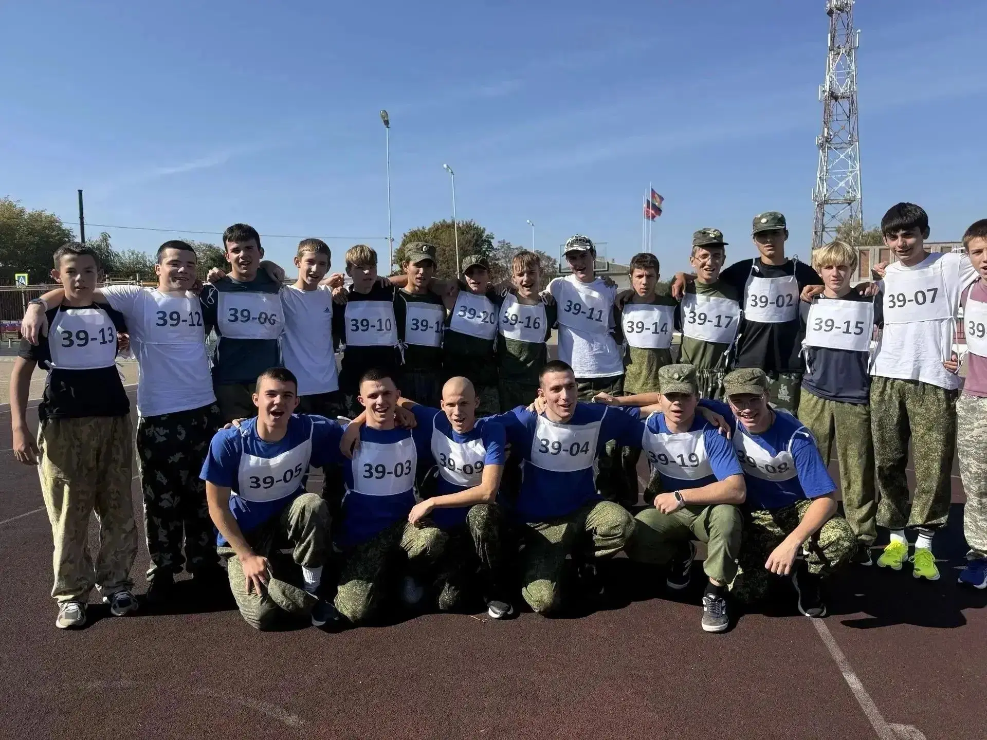 🥈 Серебро зонального этапа: учащиеся нашей школы в составе сборной.