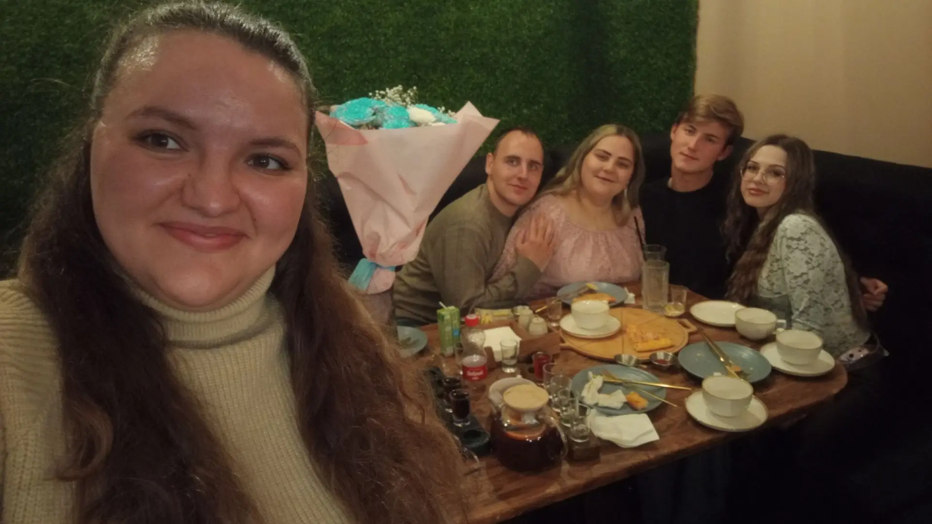 Вчера был прекрасный вечер. Мы отмечали день рождение моей подруги и кумы ❤💋