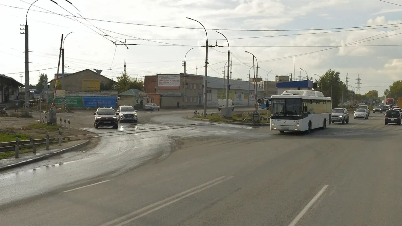 🚧 Переезд «Карьерный» закроют на ночь с 13 по 17 октября