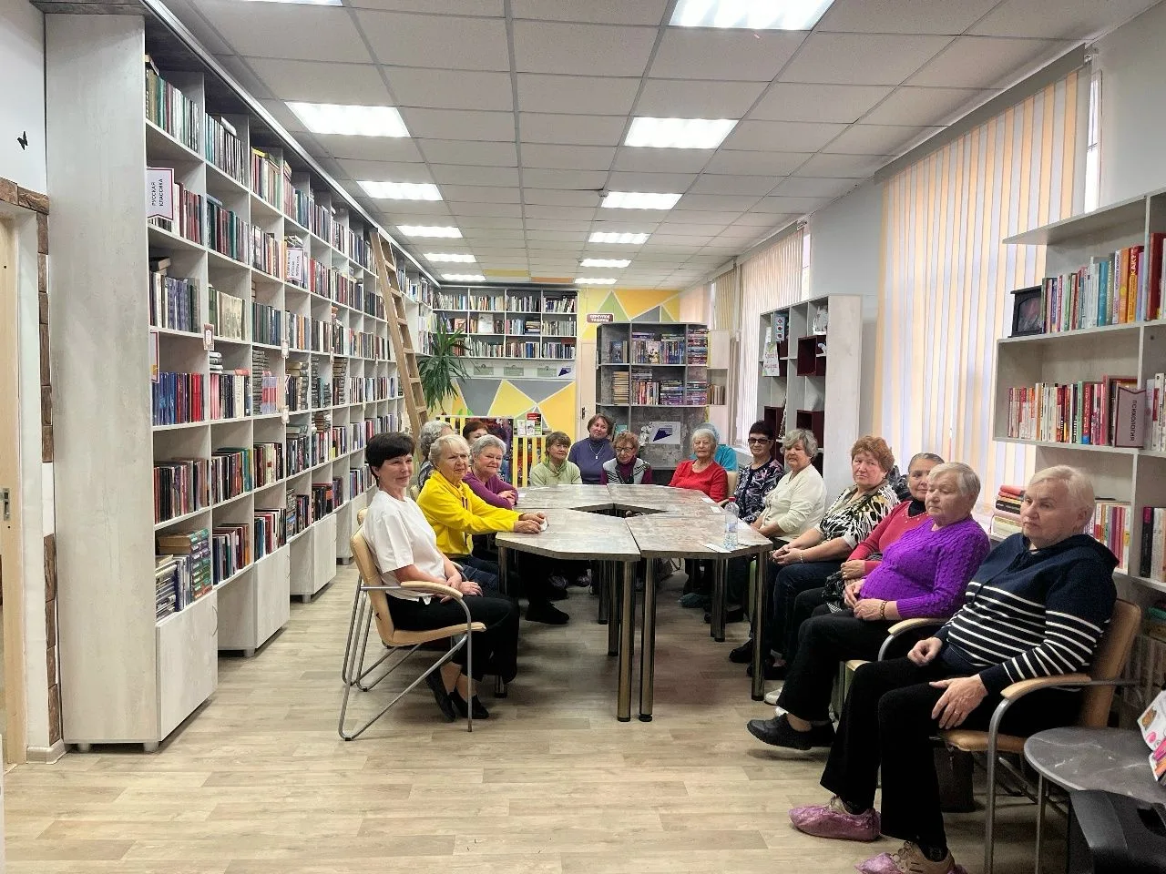 ✨ Уютная встреча ко Дню сельской женщины состоялась в нашей библиотеке!