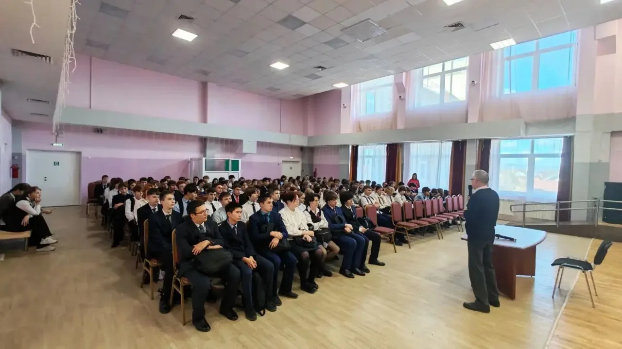 🗣 Важная встреча в школе!