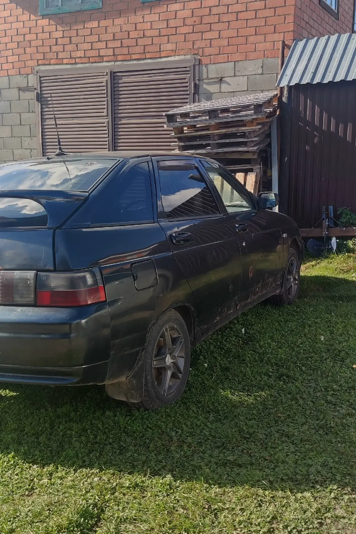 Продам ВАЗ 2112.Двигатель 1.6 16рь,конец 2006года.