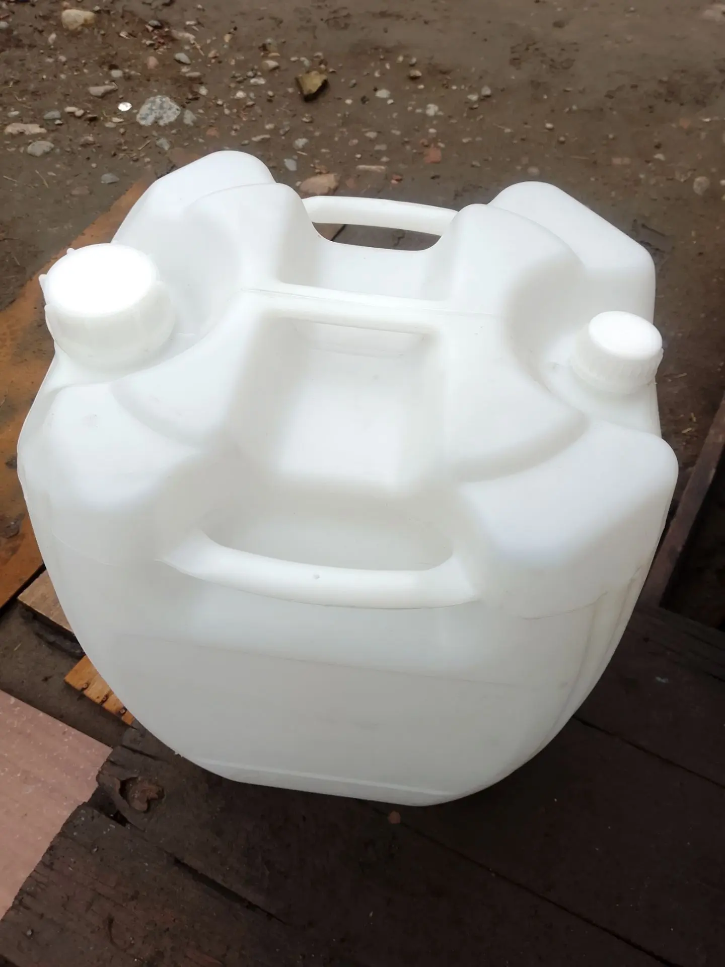 Продам 89233882717