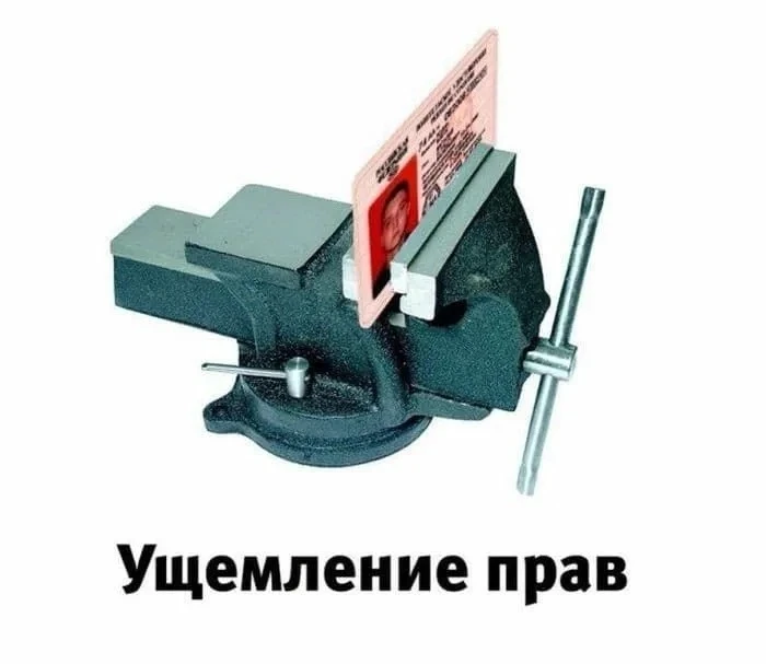 — Гласные в корне слова, что может быть легче? — говорят мне ученики.