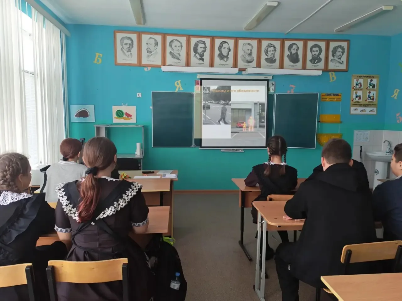 Воспитываем дорожную грамотность. 🚦👮‍♂️