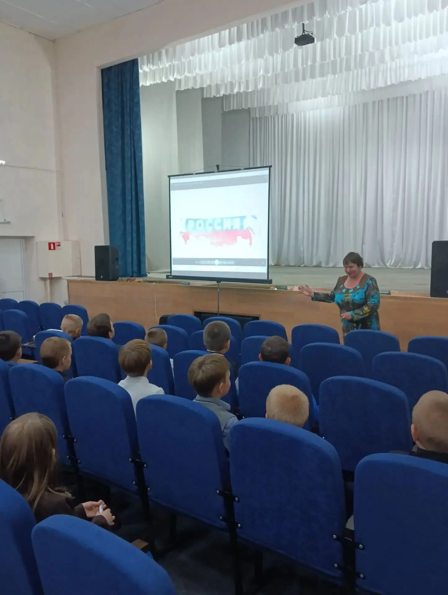 Культура народов России одна из самых многообразных в мире. В последнее время интерес к...