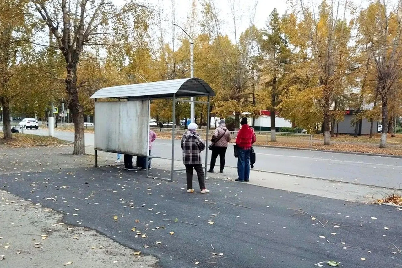 🔸 По обращению депутата АКЗС в Барнауле восстановили остановочный павильон
