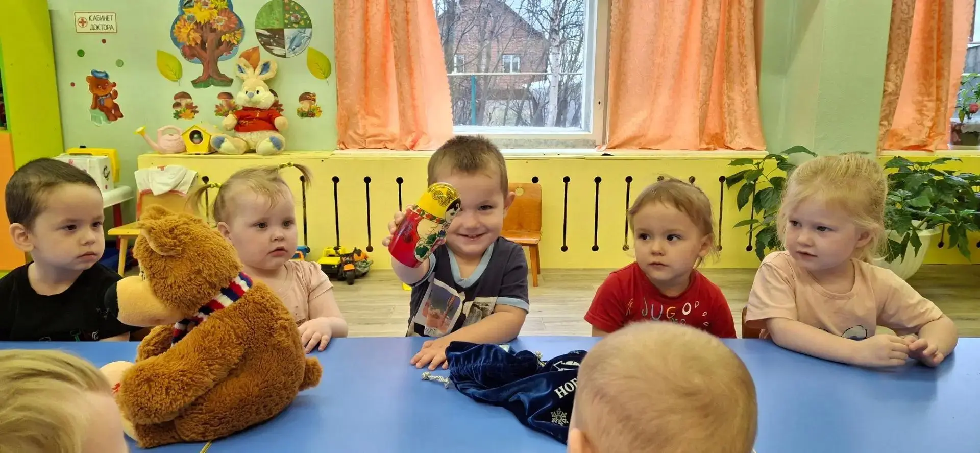 👫Интегрированное занятие в младшей группе"Поможем Мишке найти свои игрушки"🐻