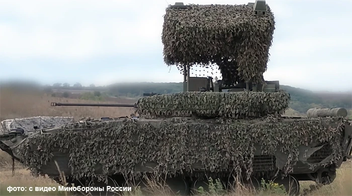 ЭКИПАЖИ БМП-2М, ОСНАЩЕННЫЕ МОДУЛЕМ «БЕРЕЖОК», ГРУППИРОВКИ ВОЙСК «ЗАПАД» УСПЕШНО УНИЧТОЖ...