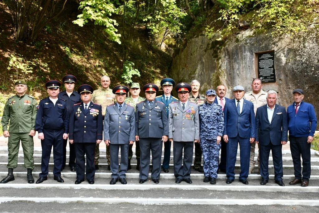 В ЧЕГЕМСКОМ РАЙОНЕ ПОЧТИЛИ ПАМЯТЬ КУРСАНТОВ ОРДЖОНИКИДЗЕВСКОГО ВОЕННОГО УЧИЛИЩА НКВД СССР