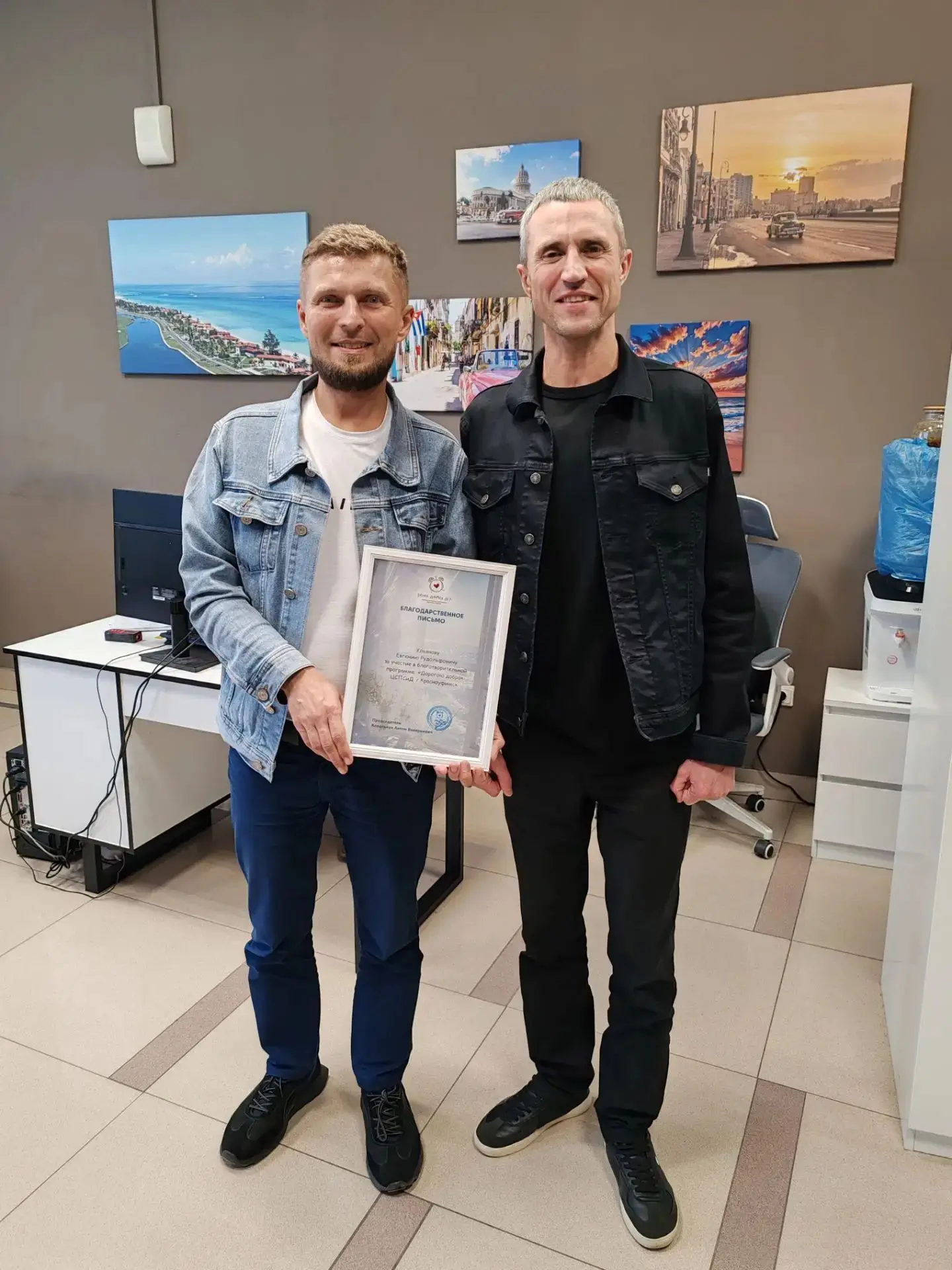 МЫ ТОЧНО ЗНАЕМ ОДНО: ВЕЛИКИЕ ДЕЛА НИКОГДА НЕ ДЕЛАЮТСЯ В ОДИНОЧКУ 😇🙌