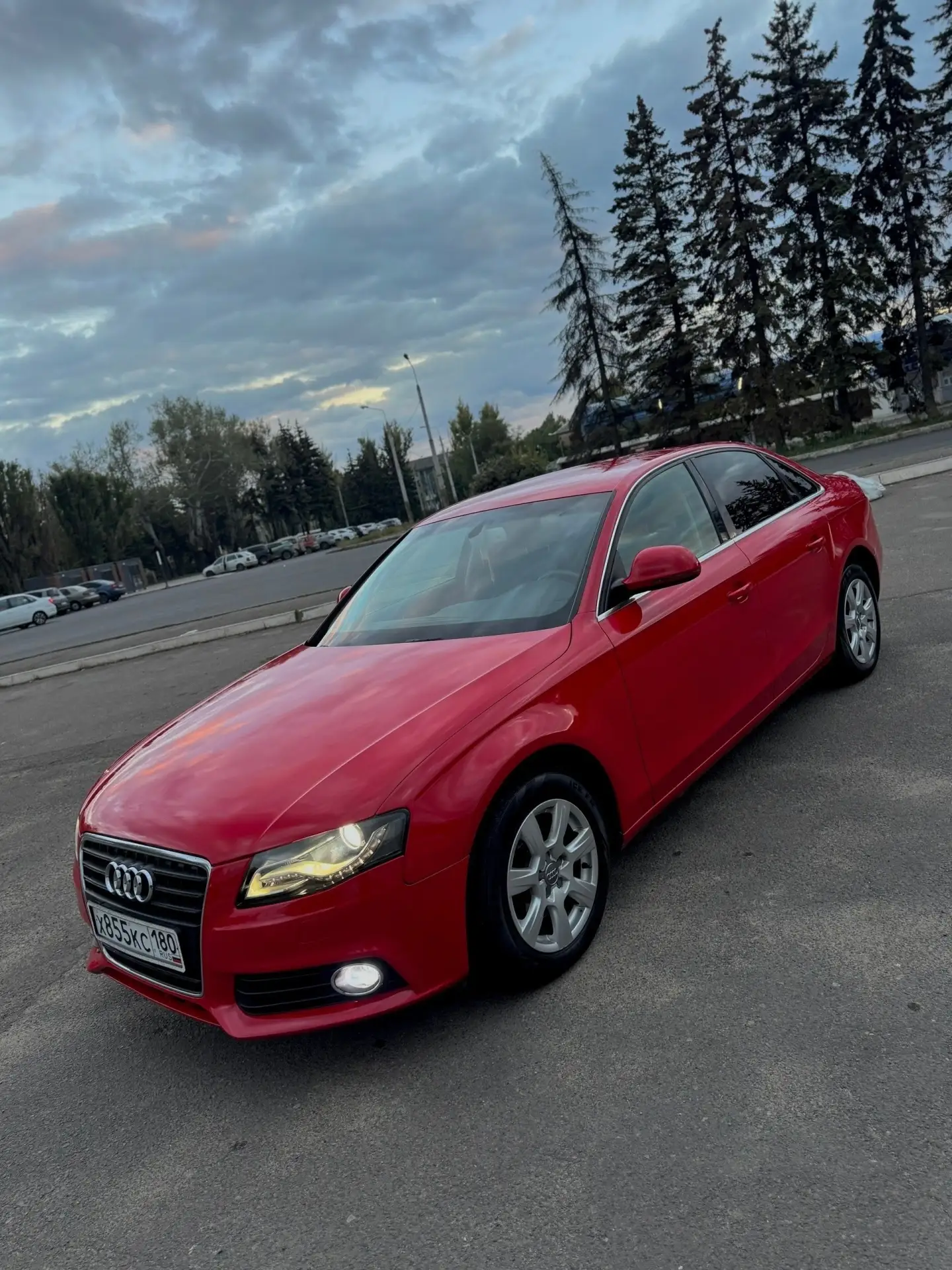 Продам Audi A4b8 1.8t за 900.000₽ на очень хорошей комплектации, с кожей, двух зонным к...
