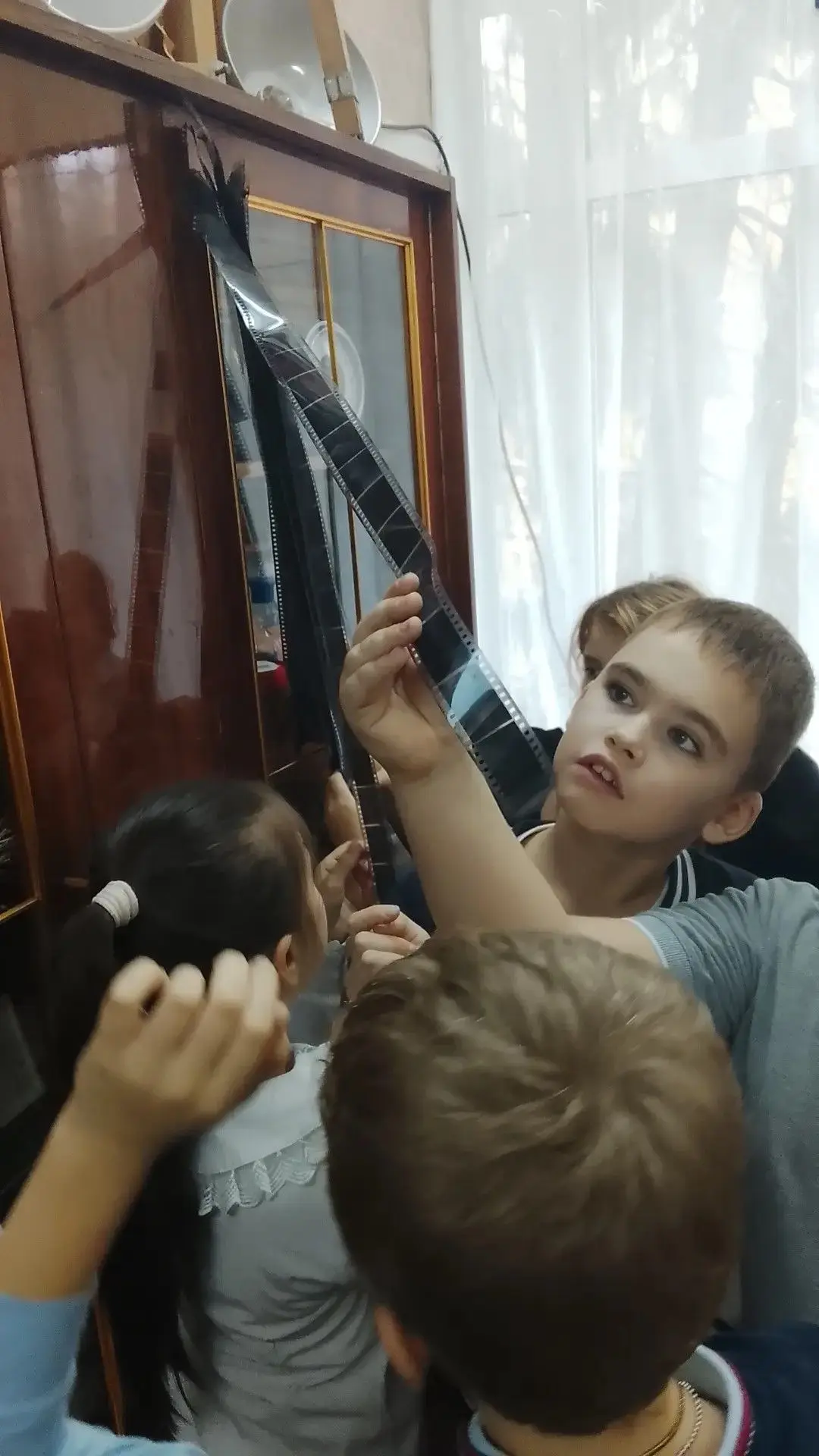 📍14 октября, учащиеся 2 "Г" класса вместе с классным руководителем Строговой Мариной В...