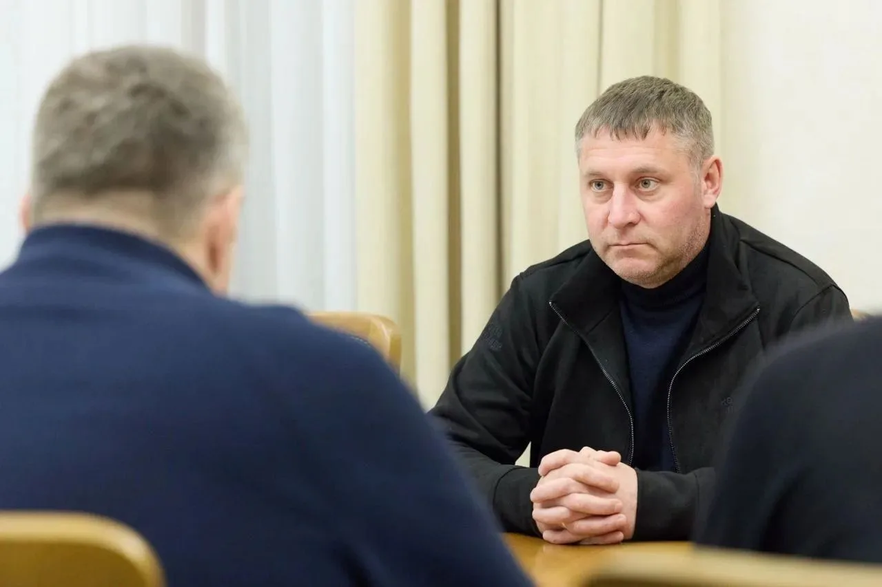 Александр Шуваев обсудил с руководителем Росавтодора развитие дорожной отрасли в регионе