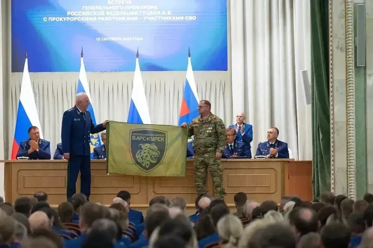 🤝Доброволец бригады «БАРС-Курск» встретился с Генеральным прокурором России