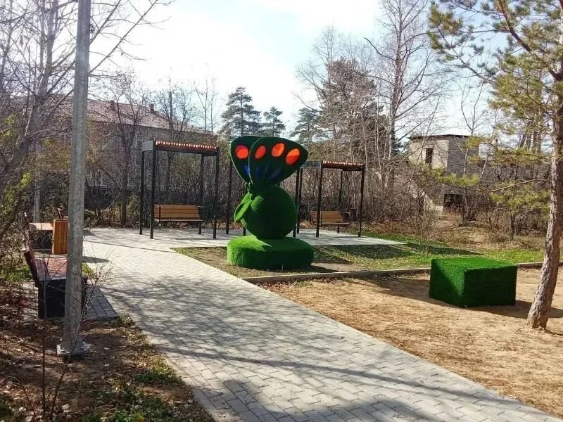 В Атамановке открыли сквер «Счастье»
