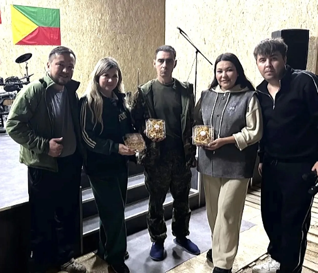 🎤 В День Республики Башкортостан артисты из Сибая выступили в Донецке — прямо в подзем...