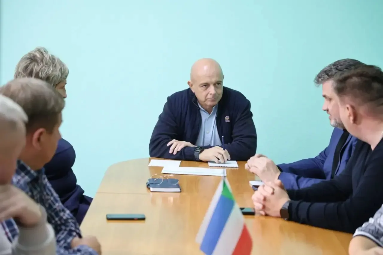 👥Встретился и пообщался с вновь избранными депутатами Абазинского горсовета. Представи...