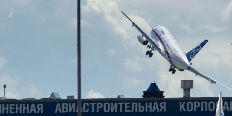 Росавиация увеличила назначенный ресурс самолётов SSJ100