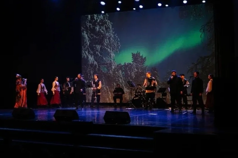 🎶 7 октября учащиеся 6И, 7Д, 9Д, 9И, 9Ж, 9З, 10А, 10Б,10В,10Г,11А классов посетили кон...