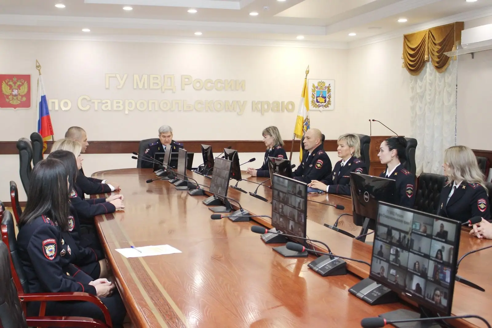 В краевом Главке состоялось торжественное мероприятие, посвященное Дню образования служ...