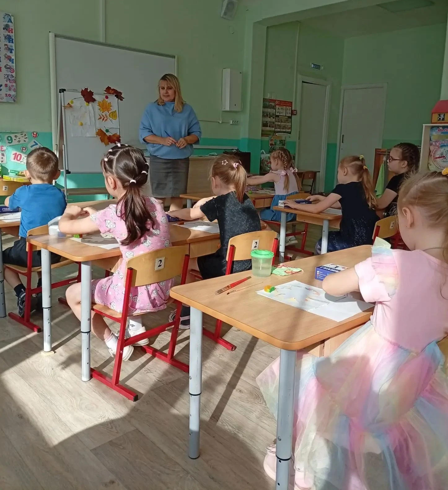 Сотрудничество с Домом детского творчества. Дети подготовительной к школе группы под ру...