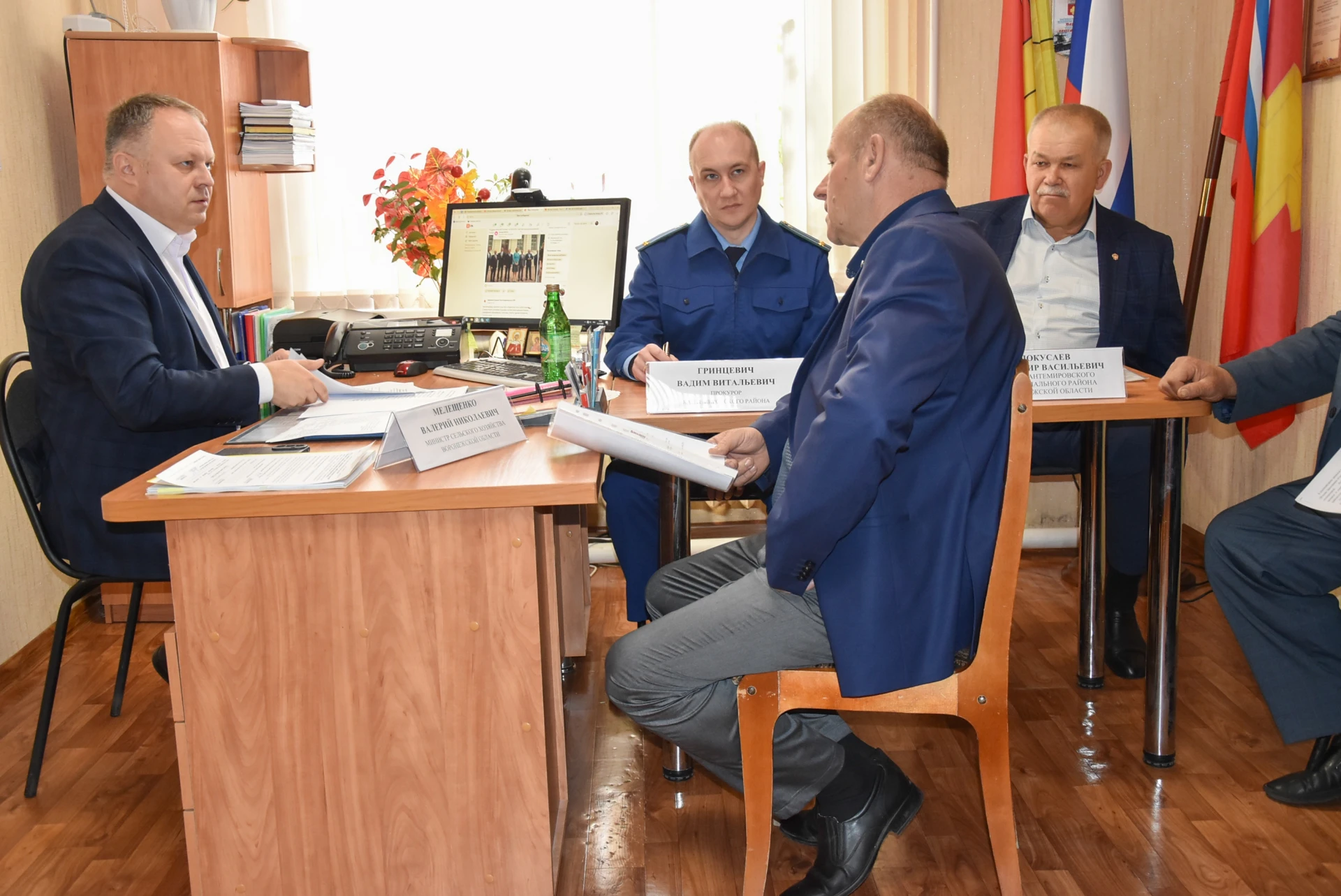 Валерий Мелещенко посетил с рабочей поездкой Кантемировский район