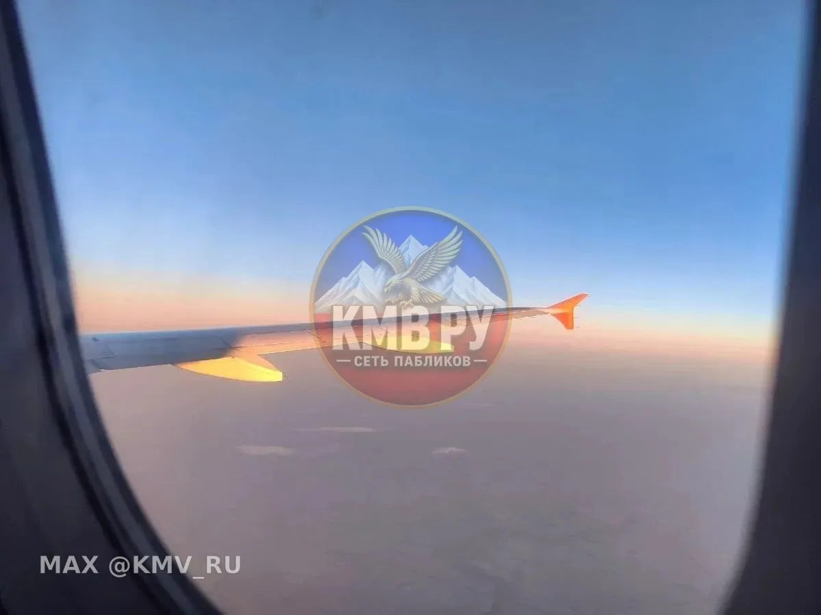 Сигнал бедствия подал самолет, летевший из МинВод в Домодедово