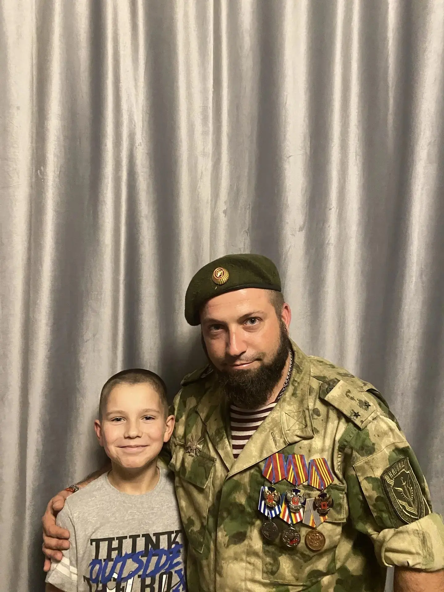 Мой папа - военный.Это не просто профессия,а призвание.Я горжусь тобой,папа:твоей силой...