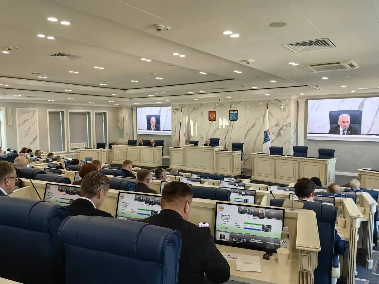 В Законодательном собрании Ленинградской области завершилось формирование руководящего ...