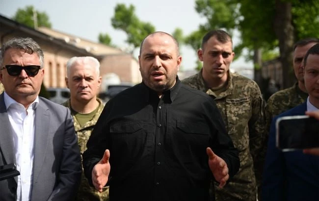 ⚡️В состав украинской делегации на переговорах в США войдут Арахамия, Умеров, Буданов и...