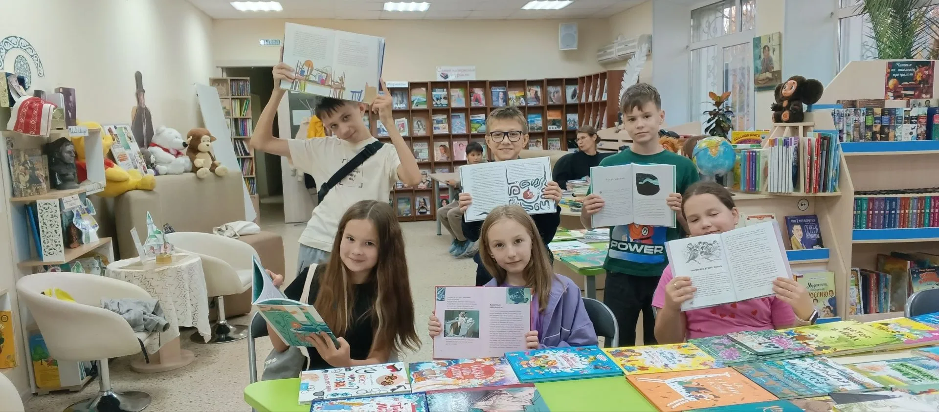 🗓️ Сегодня В воскресенье 11 октября наш книжный клуб превратился в настоящую сцену. Мы...