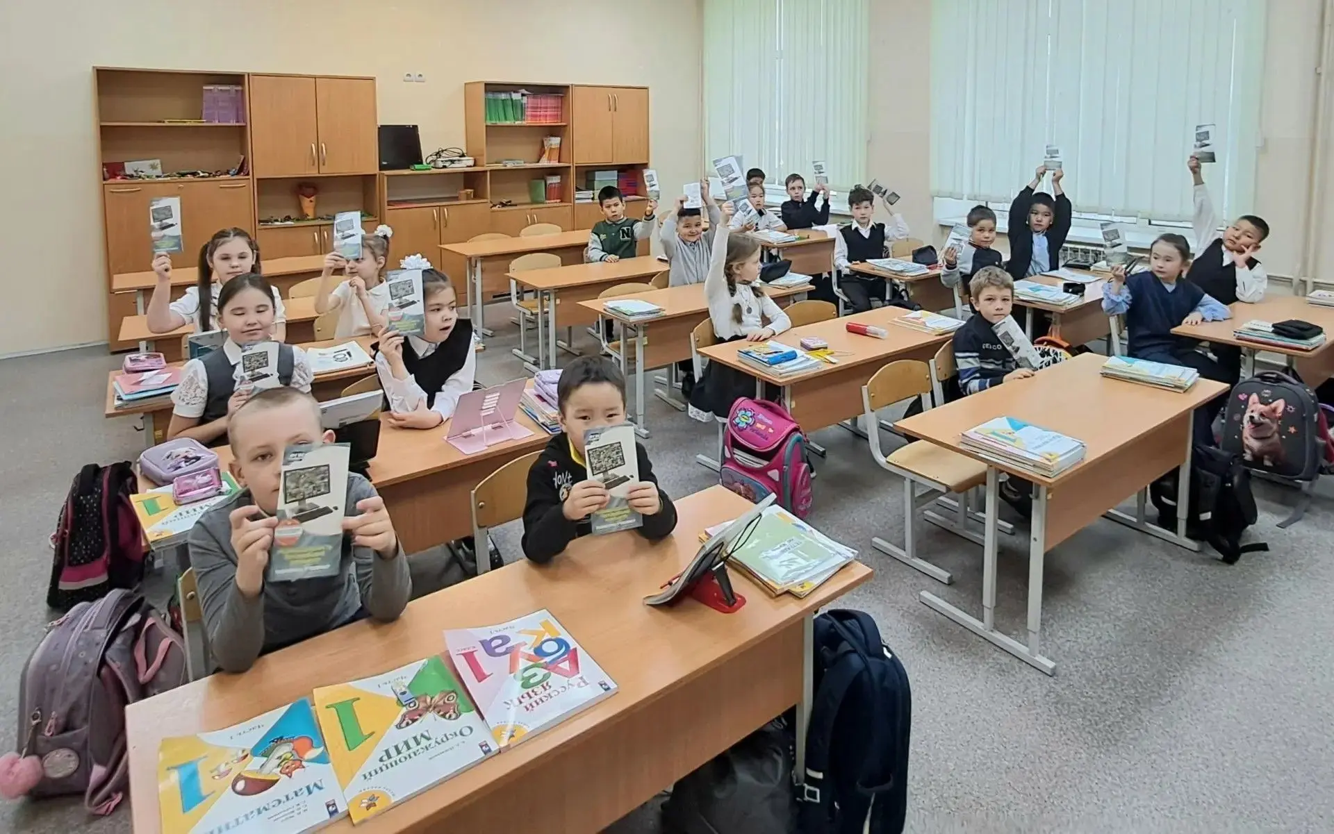 🌟 «Орлята России» учат первоклассников безопасности в интернете!