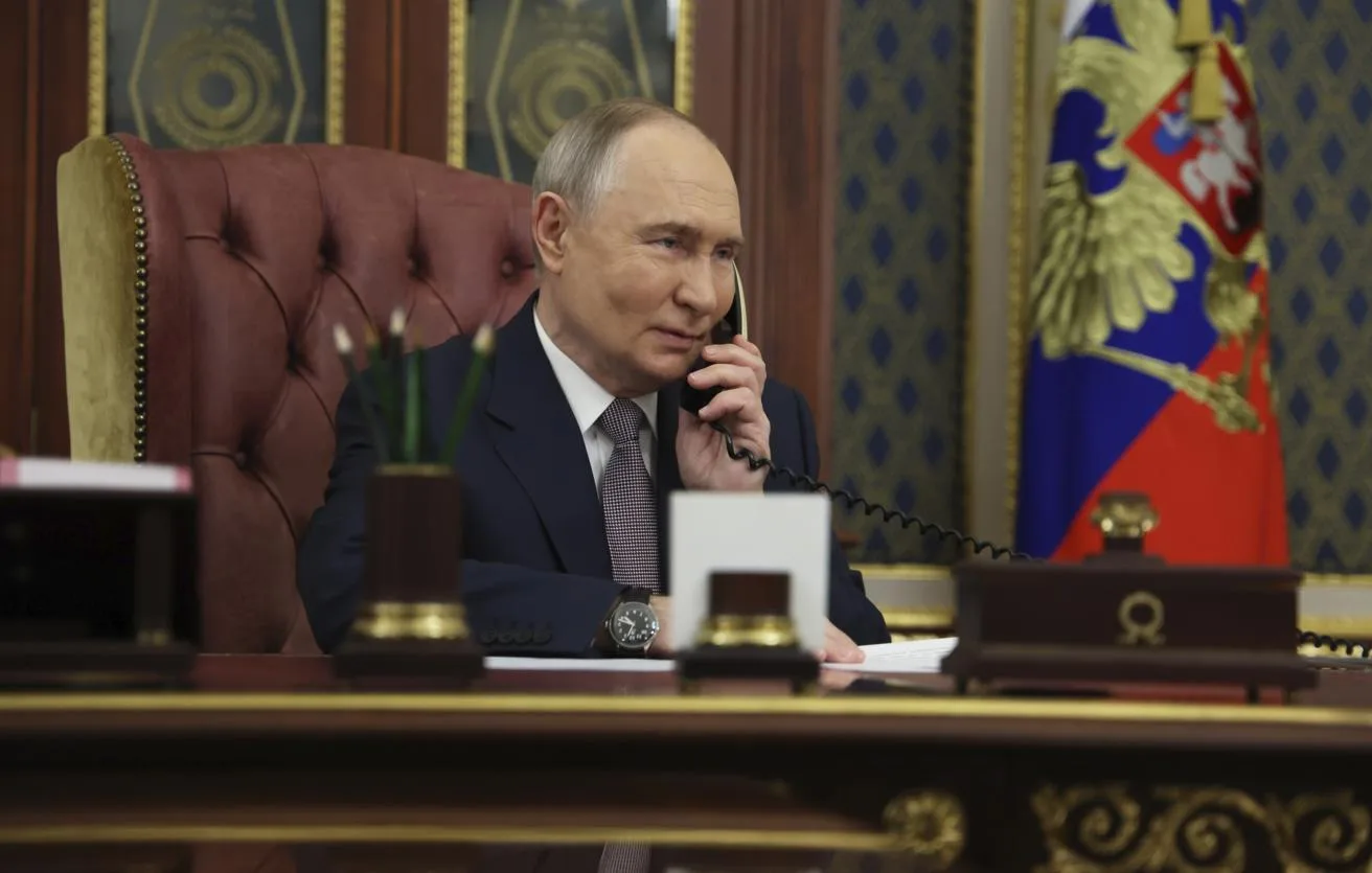 Президент России Владимир Путин провел телефонный разговор с Папой Римским Львом XIV. О...