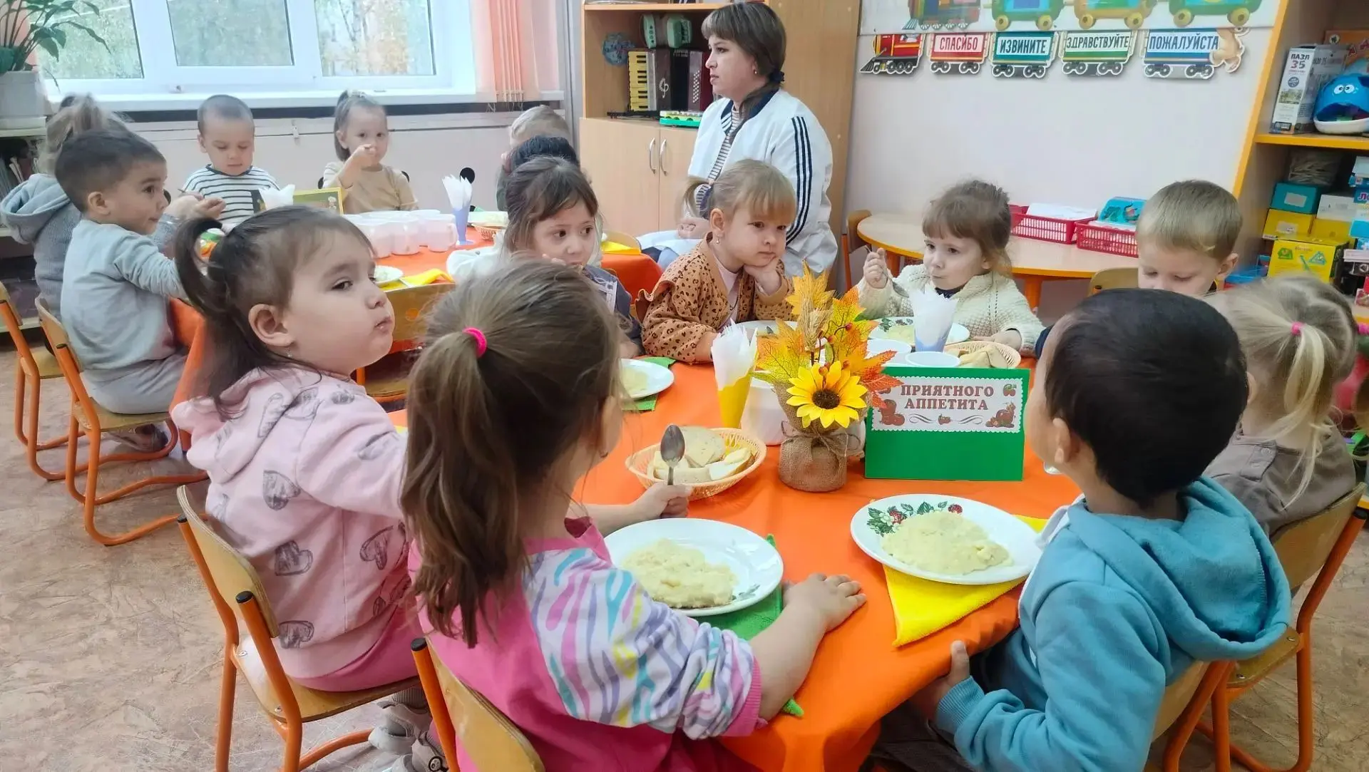 🍓В группе "Ягодка" прошёл завтрак с родителями.