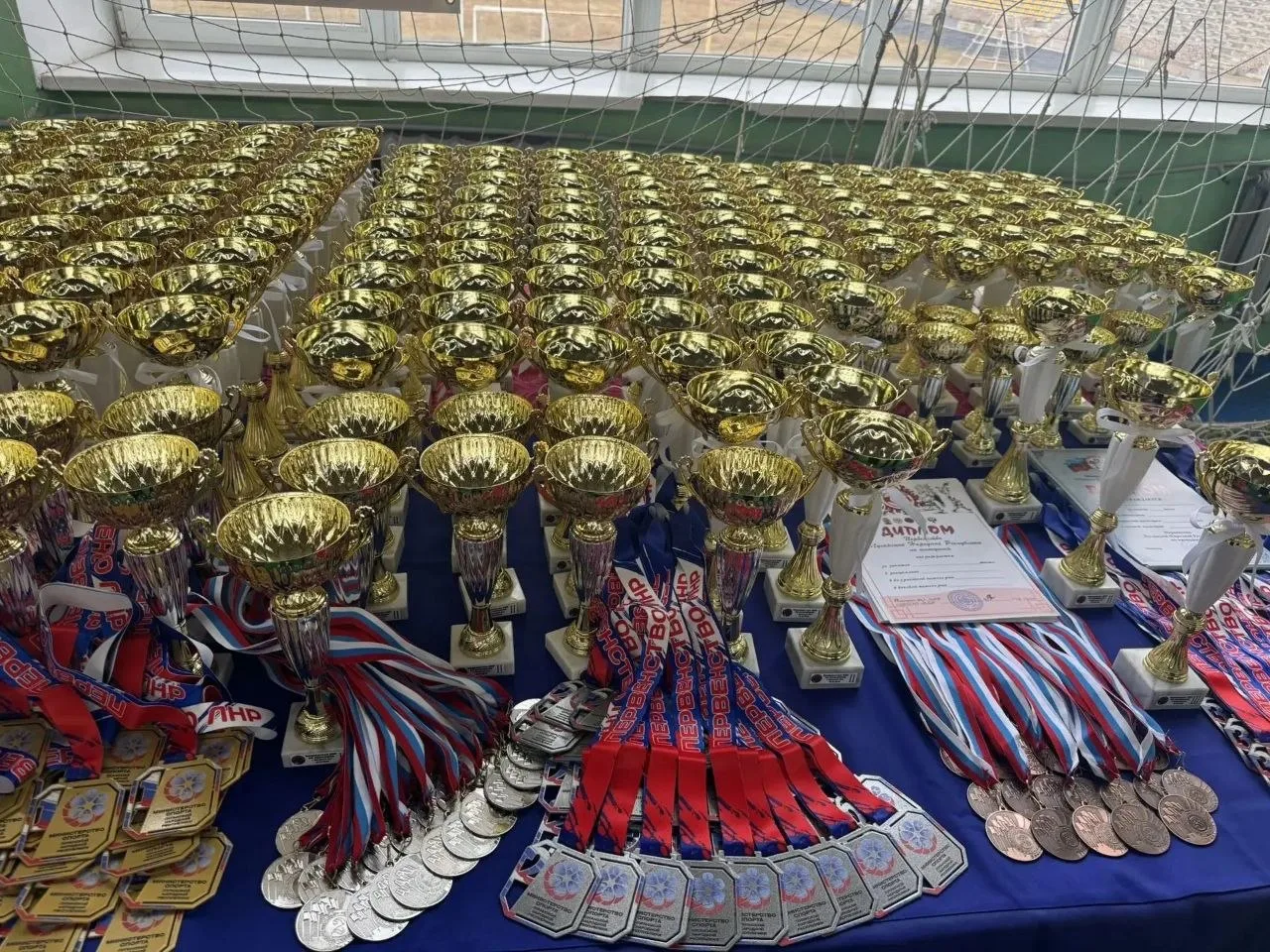 🔥 В Красном Луче прошли Первенство и Чемпионат ЛНР по киокушин
