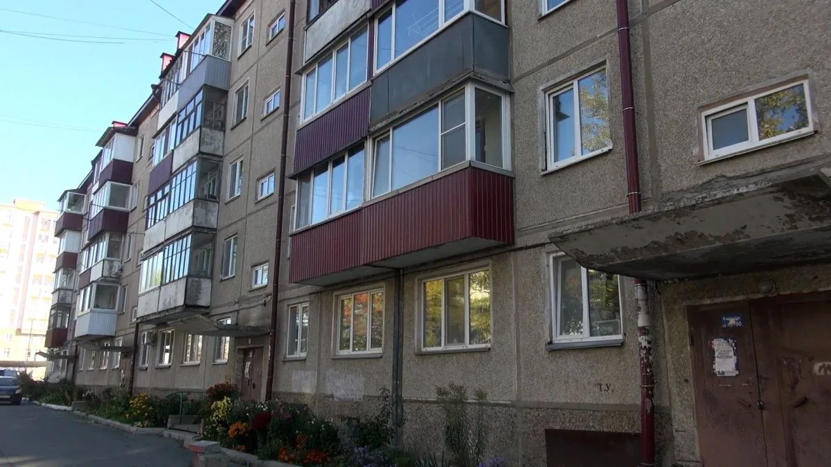 В подвалах Южно-Сахалинска находят капусту и рыбу