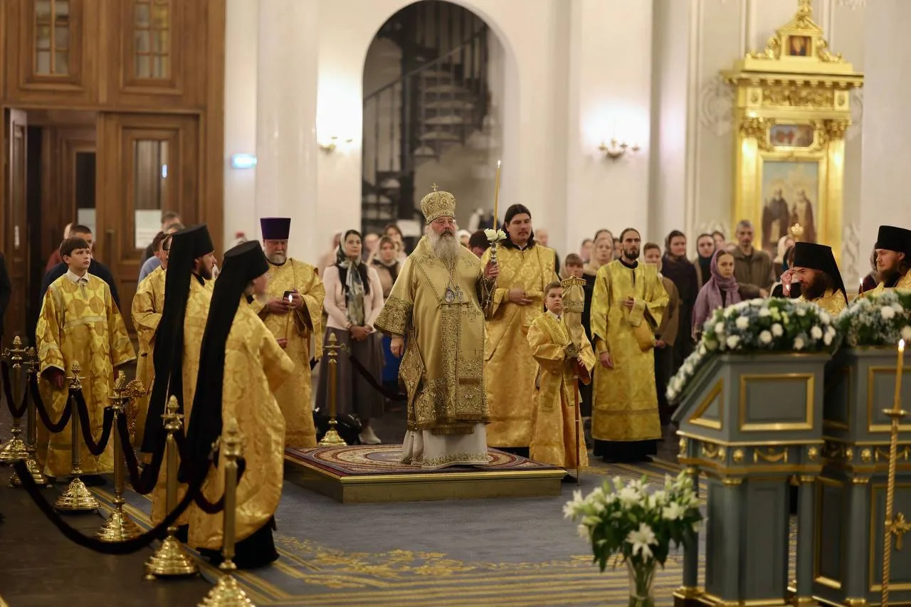 📷 В канун Недели 19-й по Пятидесятнице наш владыка митрополит Кирилл совершил всенощно...