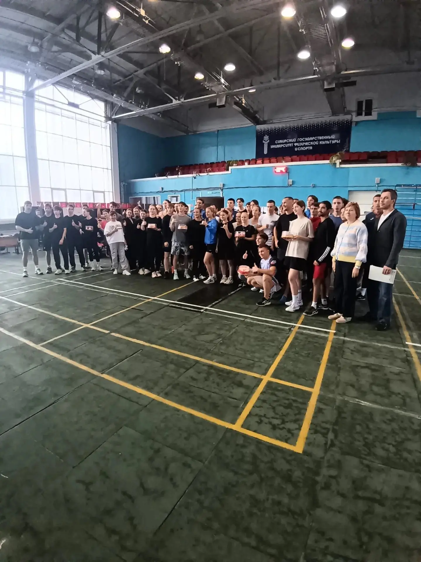 🏐В четверг в легкоатлетическом манеже прошёл спортивный праздник «Миниволей», посвящён...