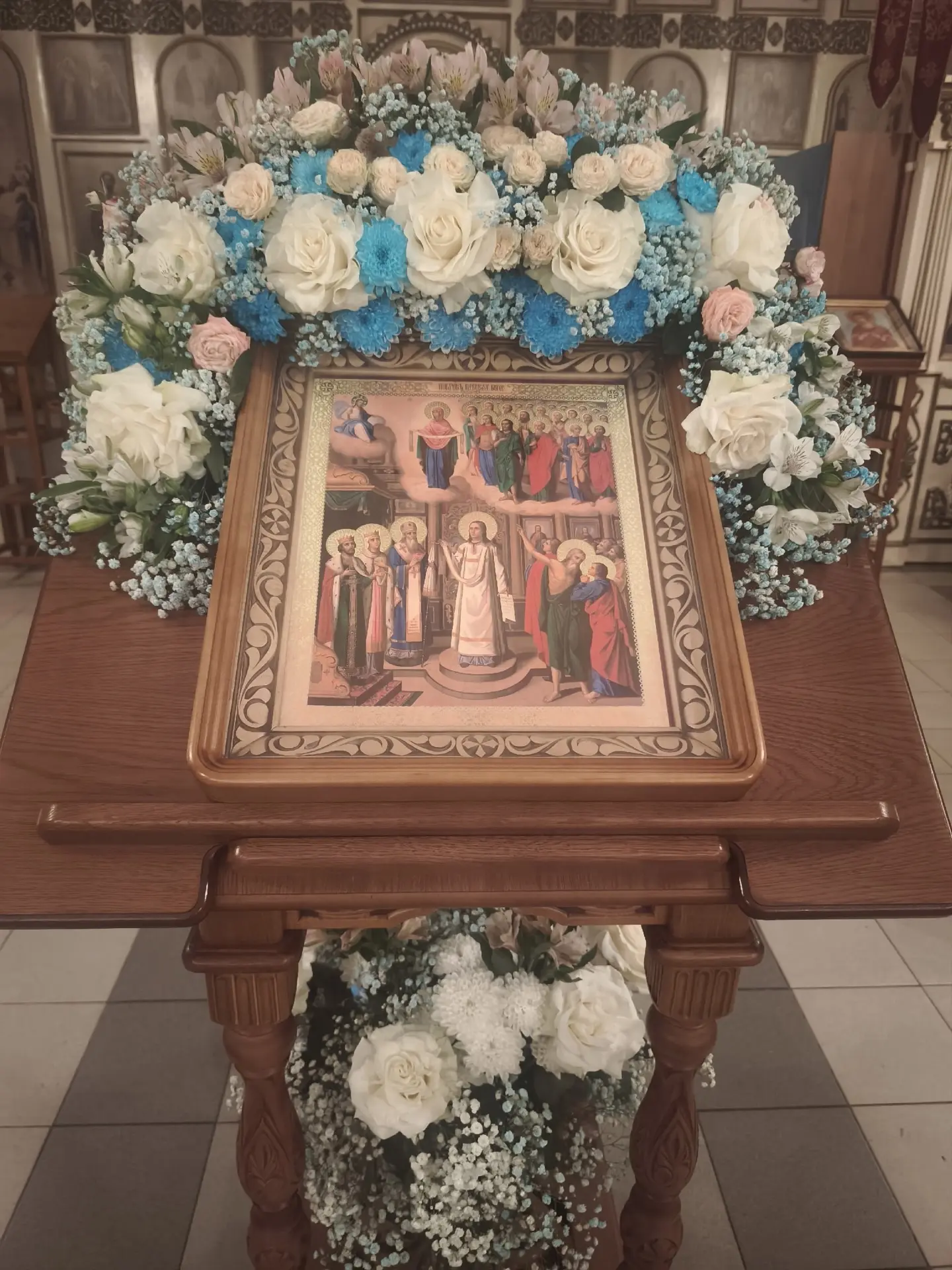 🕊️ С праздником Покрова Пресвятой Богородицы!