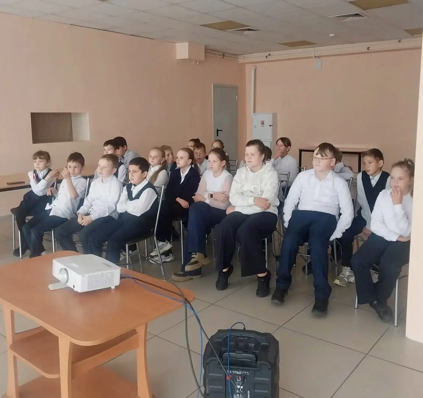В Доме культуры «Лесник» 14 октября провели увлекательную программу «Азбука здоровья», ...