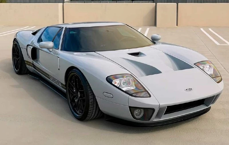 Американское ателье Boden Autohaus представило тюнингованный суперкар Ford GT 2005 года.