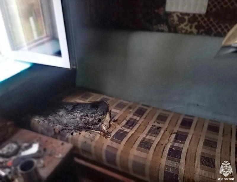 Соседи вытащили мужчину из огня