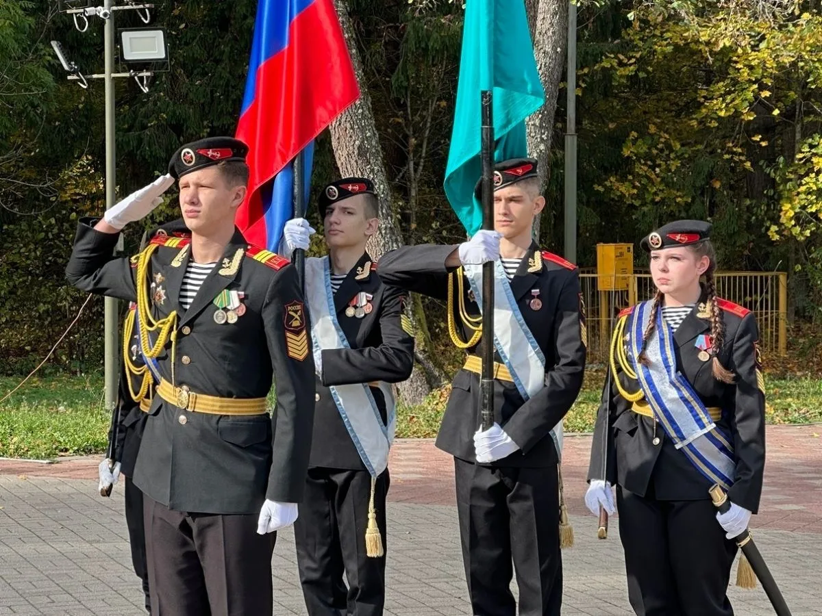 В Брянске открыли первый кадетский казачий класс