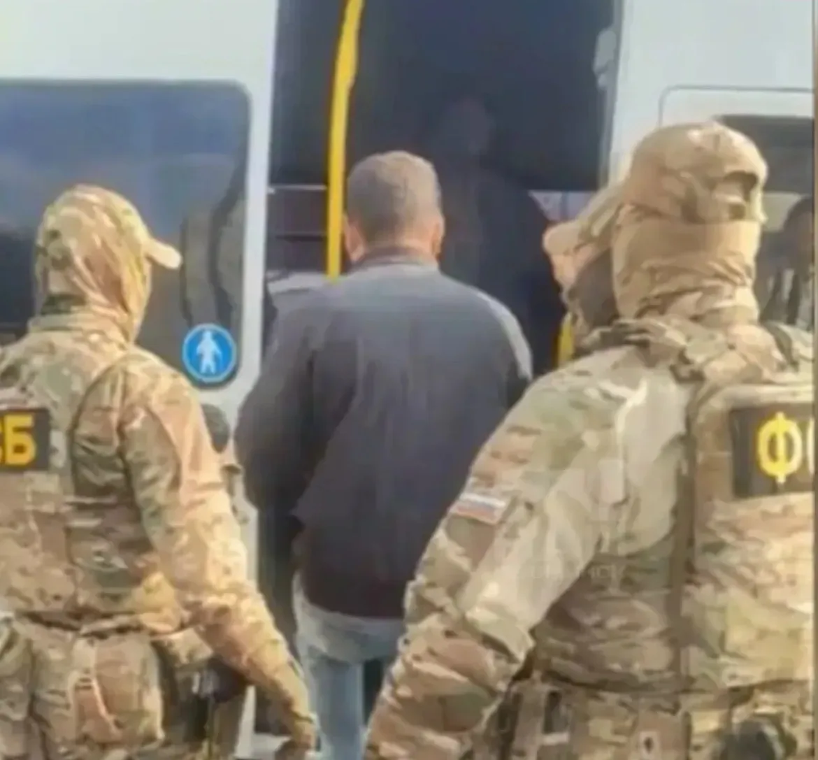 ✈ Начальник службы аэропорта попался на взятках от подрядчика