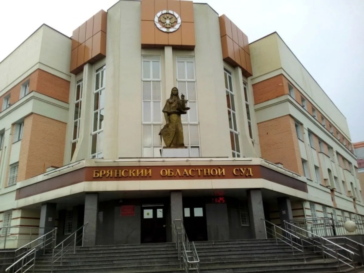 В Брянске присяжные оправдали четырёх обвиняемых в заказном убийстве