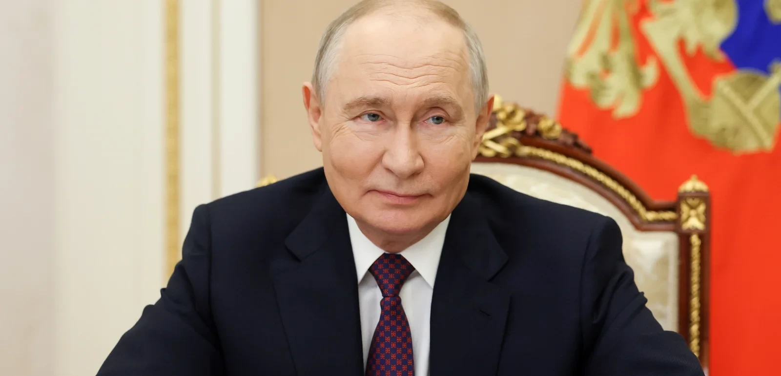 Лидеры зарубежных стран поздравили президента РФ с 74-летием