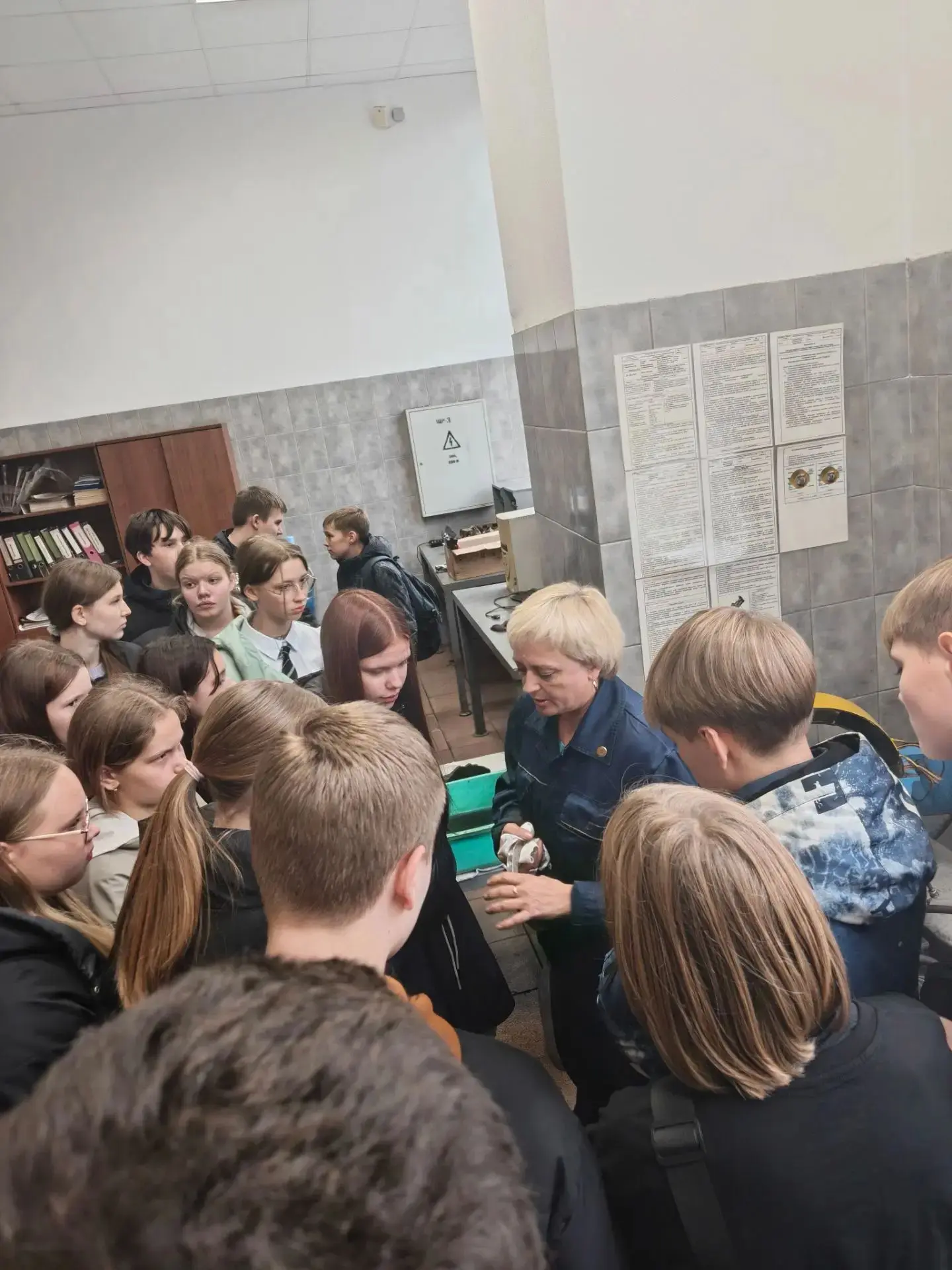 🚂 В рамках занятий по профориентации наши восьмиклассники сменили учебные классы на пр...