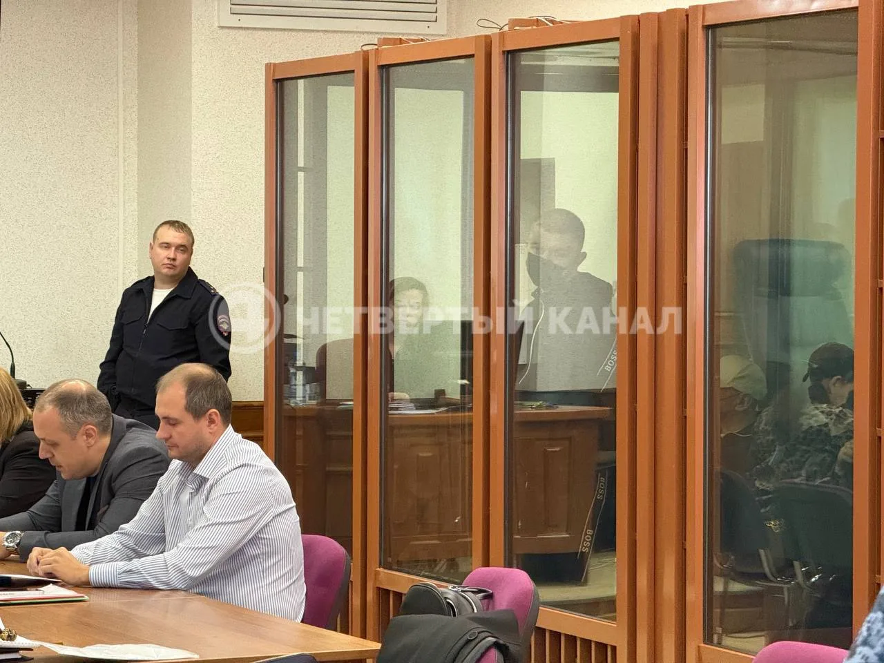 «Нервничаю и переживаю за друзей»: в Екатеринбурге начали судить участников группировки...