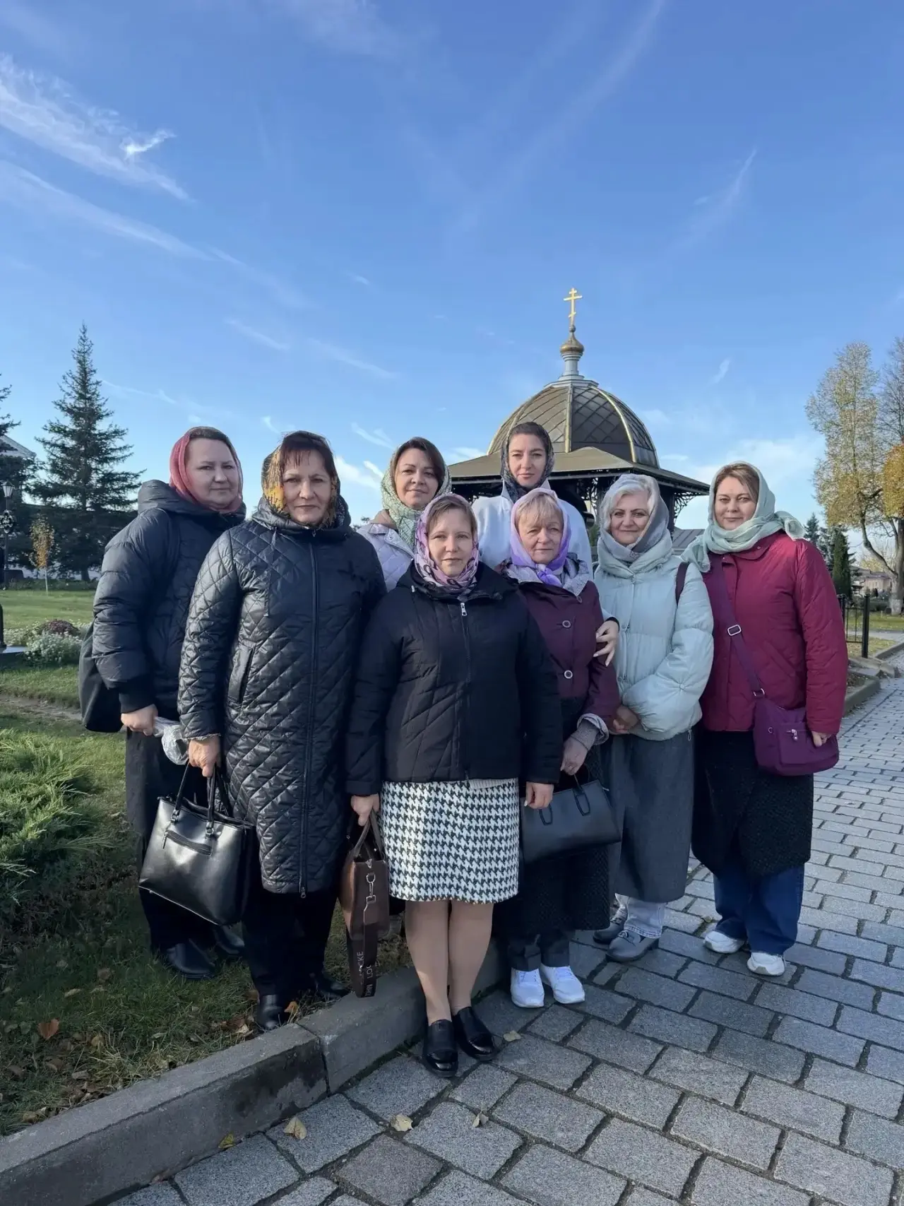 🤝 Когда команда — это не просто коллеги, а люди, с которыми хочется разделить и рабочи...